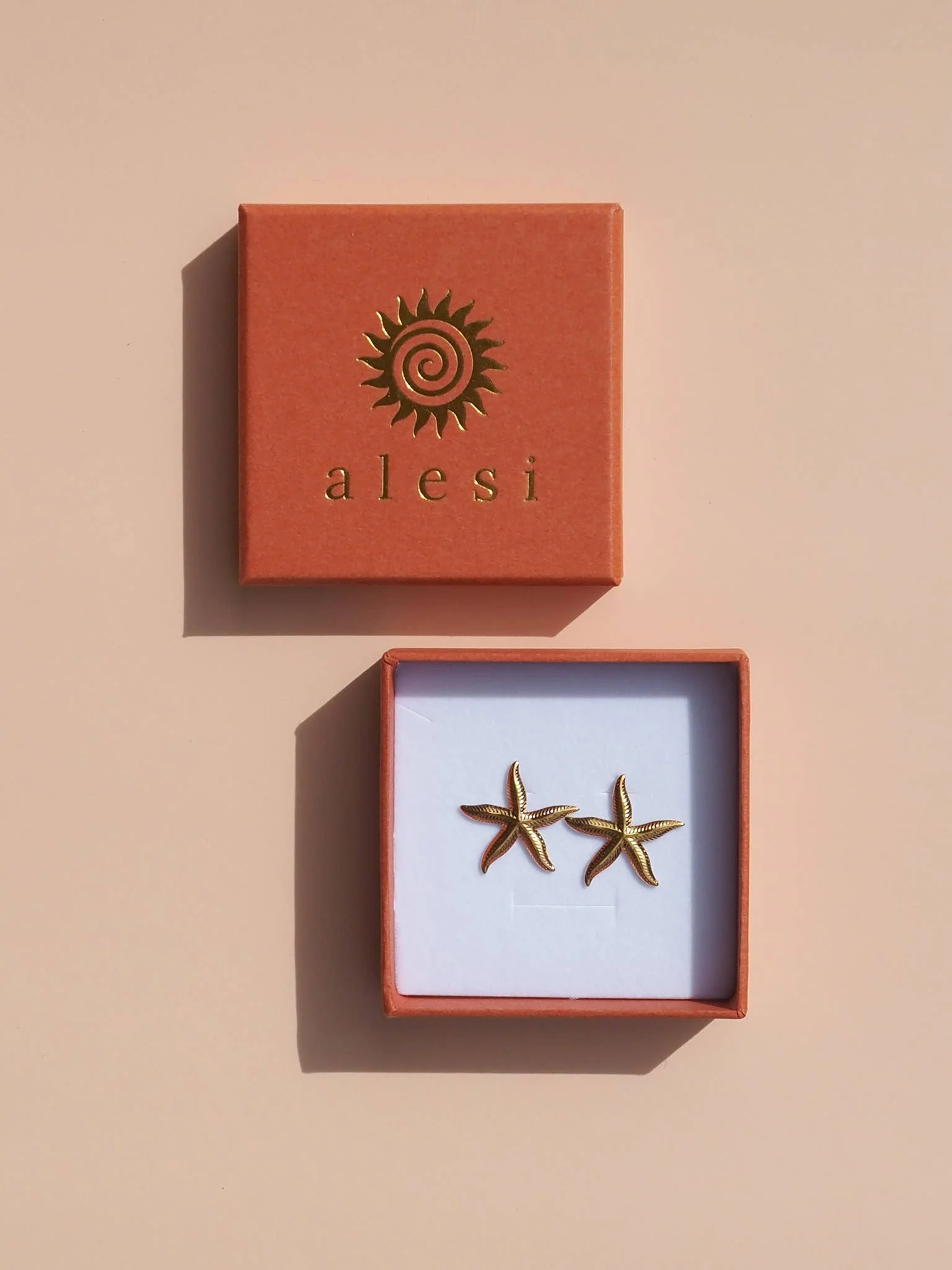 18K Gold Starfish Earrings - Image 3