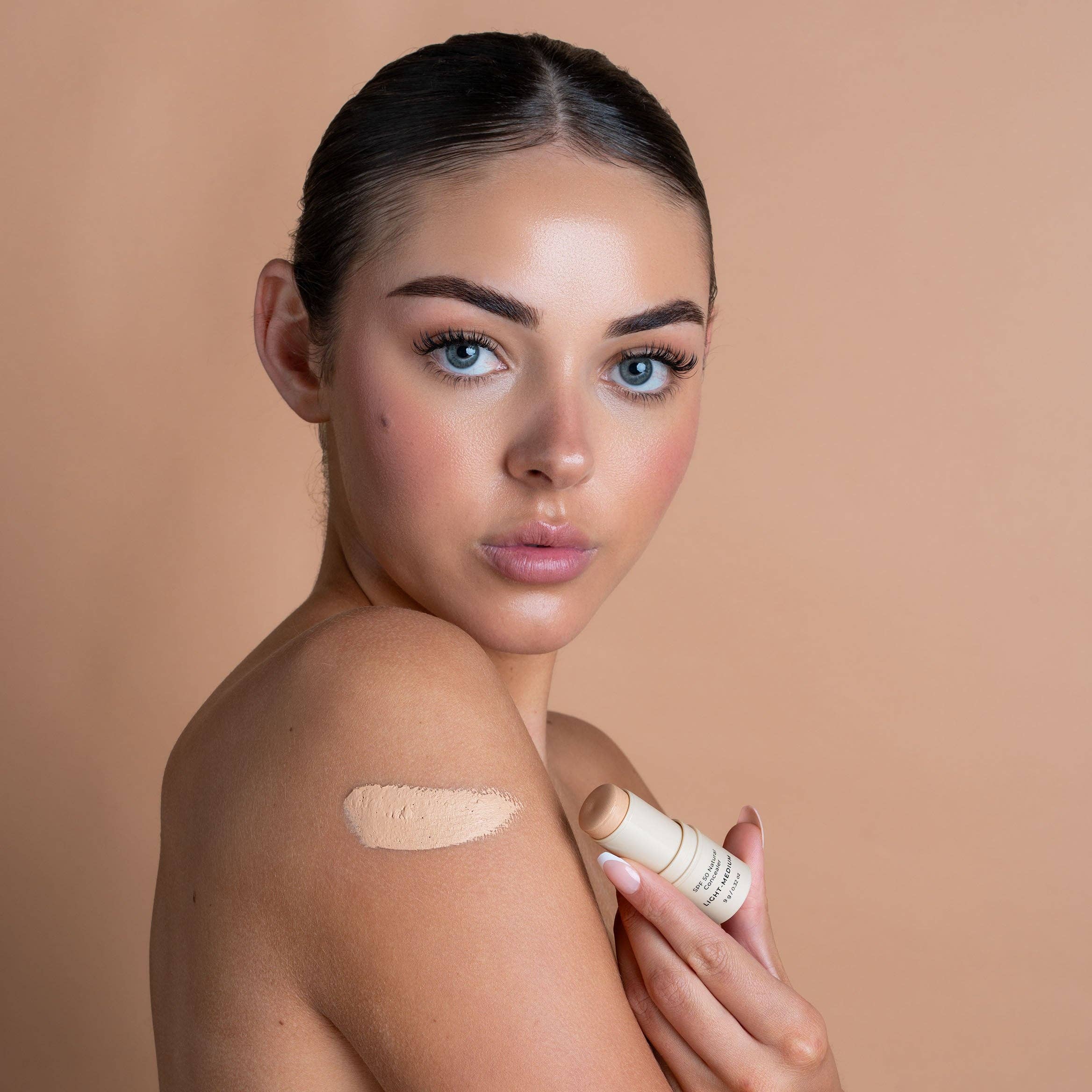 SPF 50 Natural Concealer: Light - Image 9
