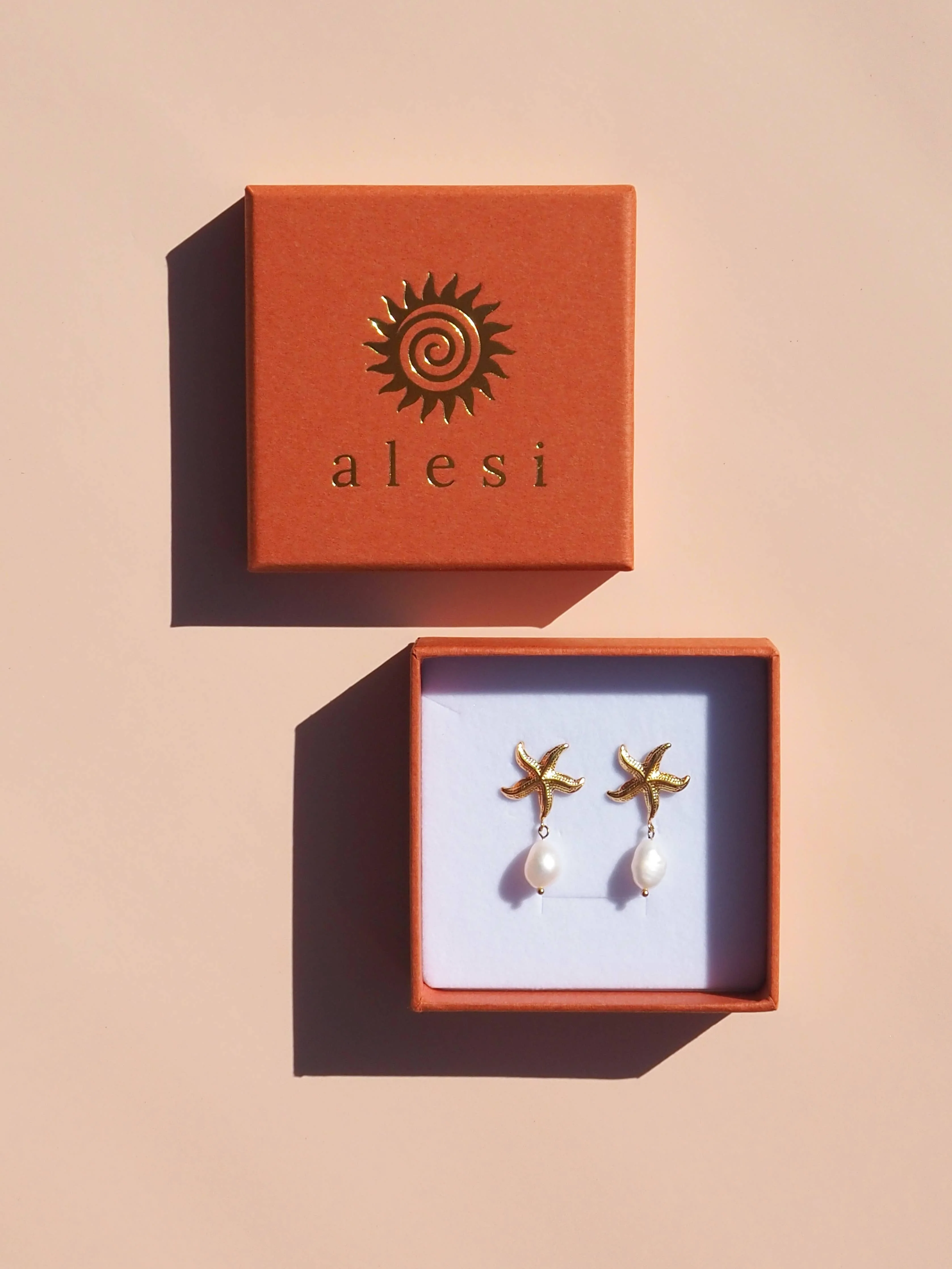 Starfish Freshwater Pearl Earrings 18K Gold - Image 2